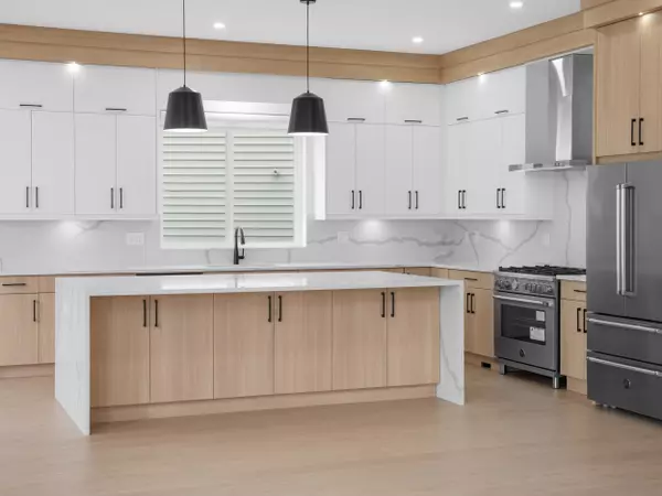 2807 Platform CRES Abbotsford, BC V4X 0A4