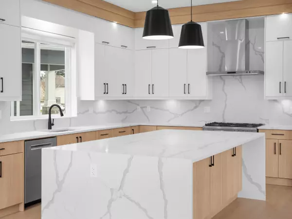 2807 Platform CRES Abbotsford, BC V4X 0A4