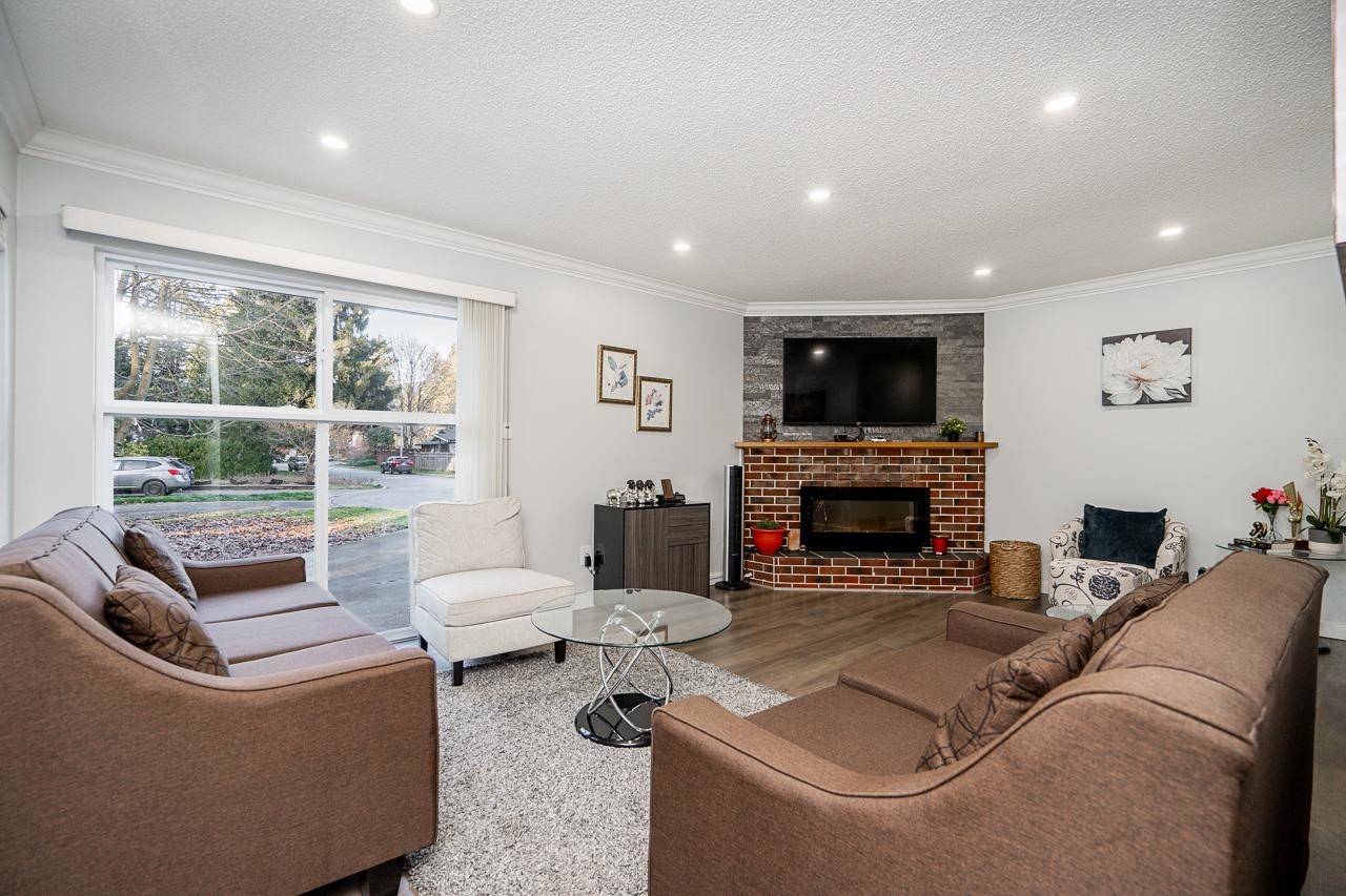 1648 St. Albert AVE Port Coquitlam, BC V3B 5E7