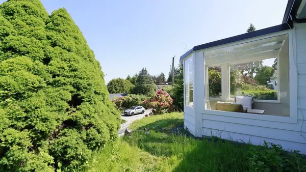 West Vancouver, BC V7S 1L7,567 St. Giles RD
