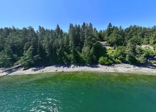 Mayne Island, BC V0N 2J2,706 Horton Bay RD