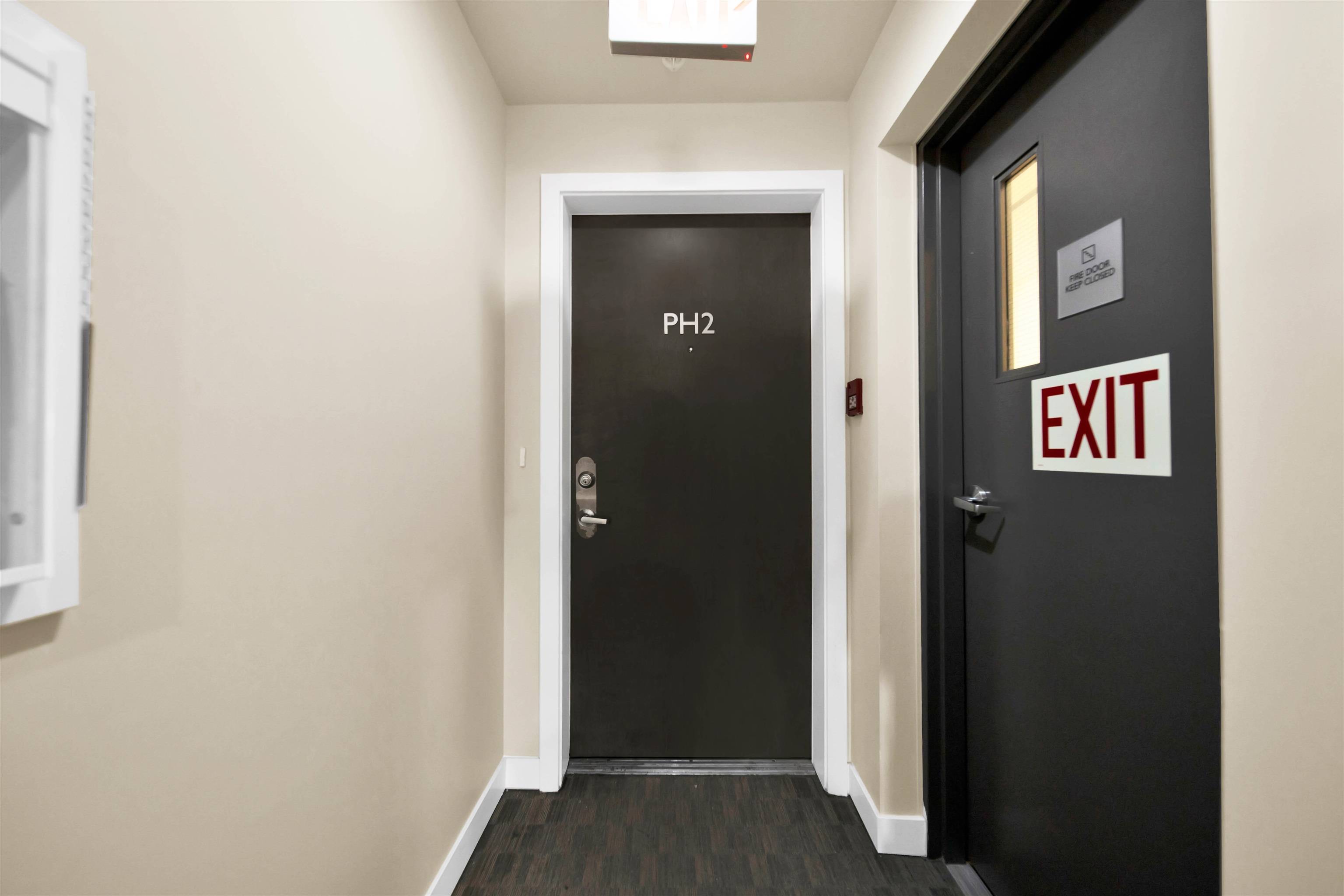 2689 Kingsway #PH2 Vancouver, BC V5R 0C3