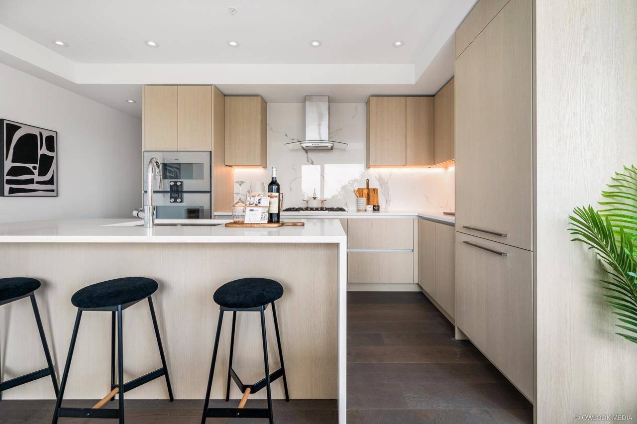 Vancouver, BC V5Z 0K7,5168 Cambie ST #602