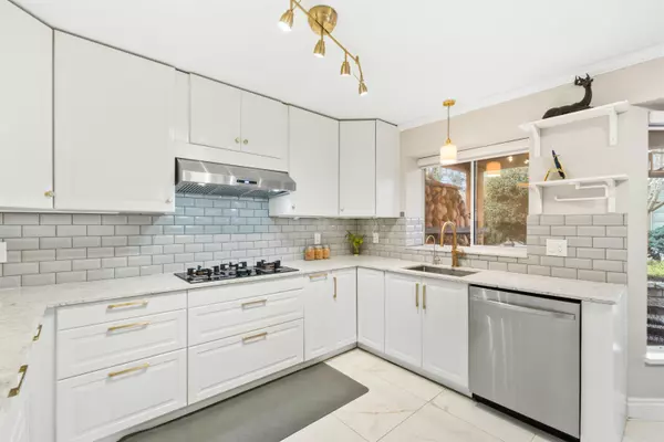 New Westminster, BC V3L 1K4,311 Liverpool ST
