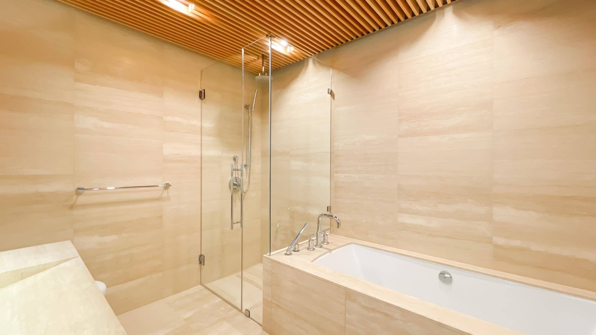 1568 Alberni ST #1904 Vancouver, BC V6G 1A5