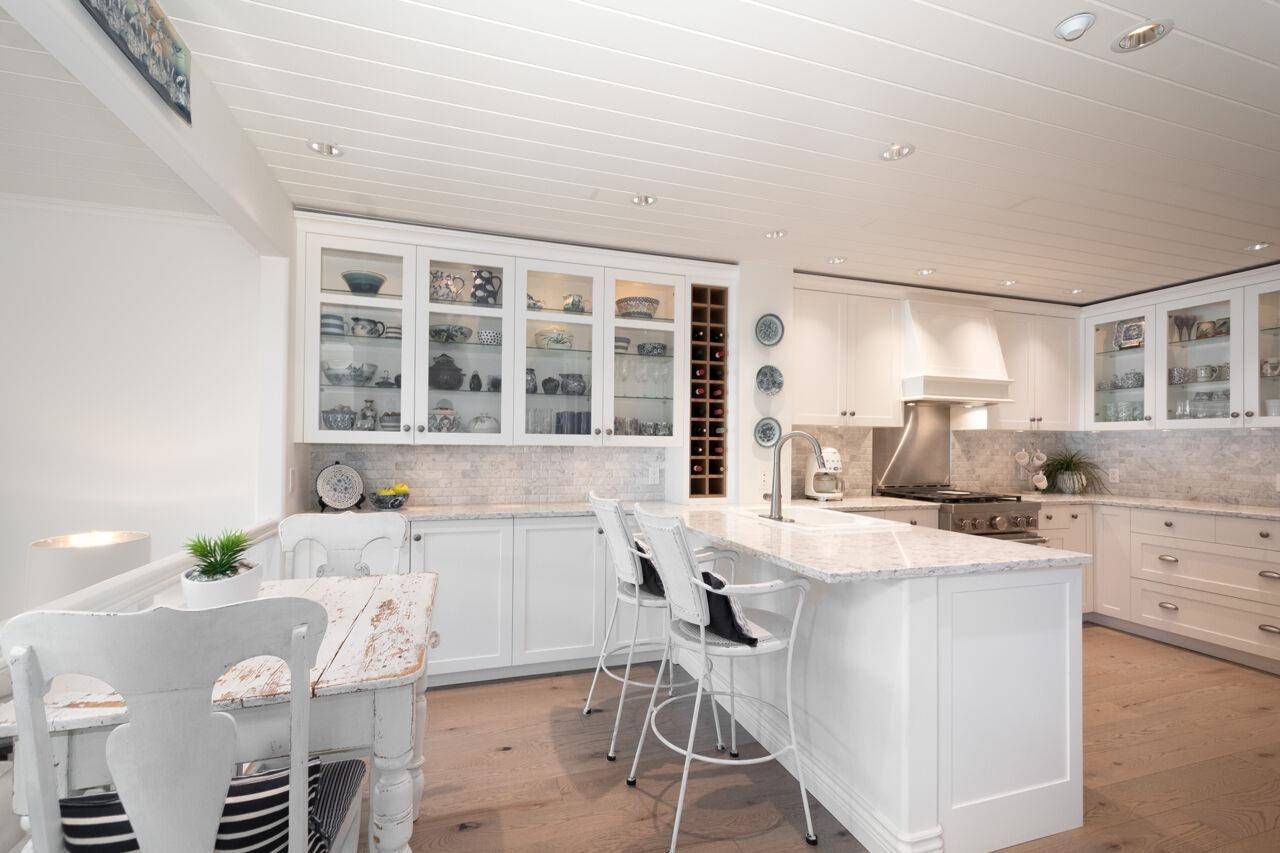 9 Beach DR Furry Creek, BC V8B 1A2