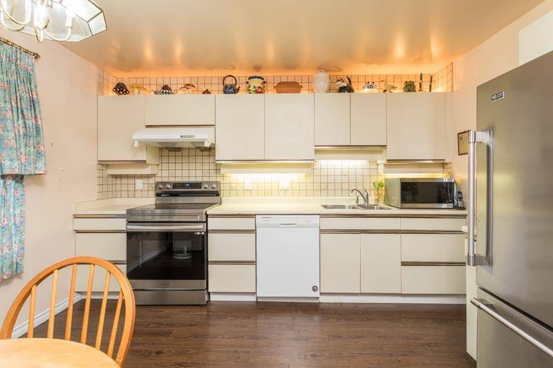 8111 Saunders RD #76 Richmond, BC V7A 4L9
