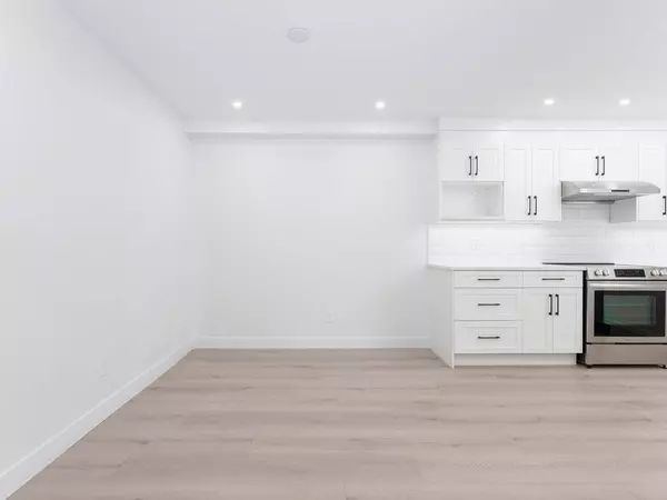 Richmond, BC V7A 4T9,9151 No. 5 RD #206