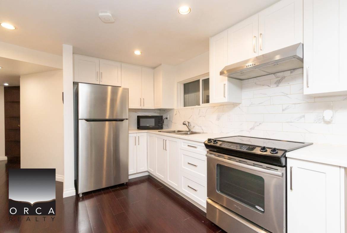 Burnaby, BC V5A 3N3,1280 Marsden CT
