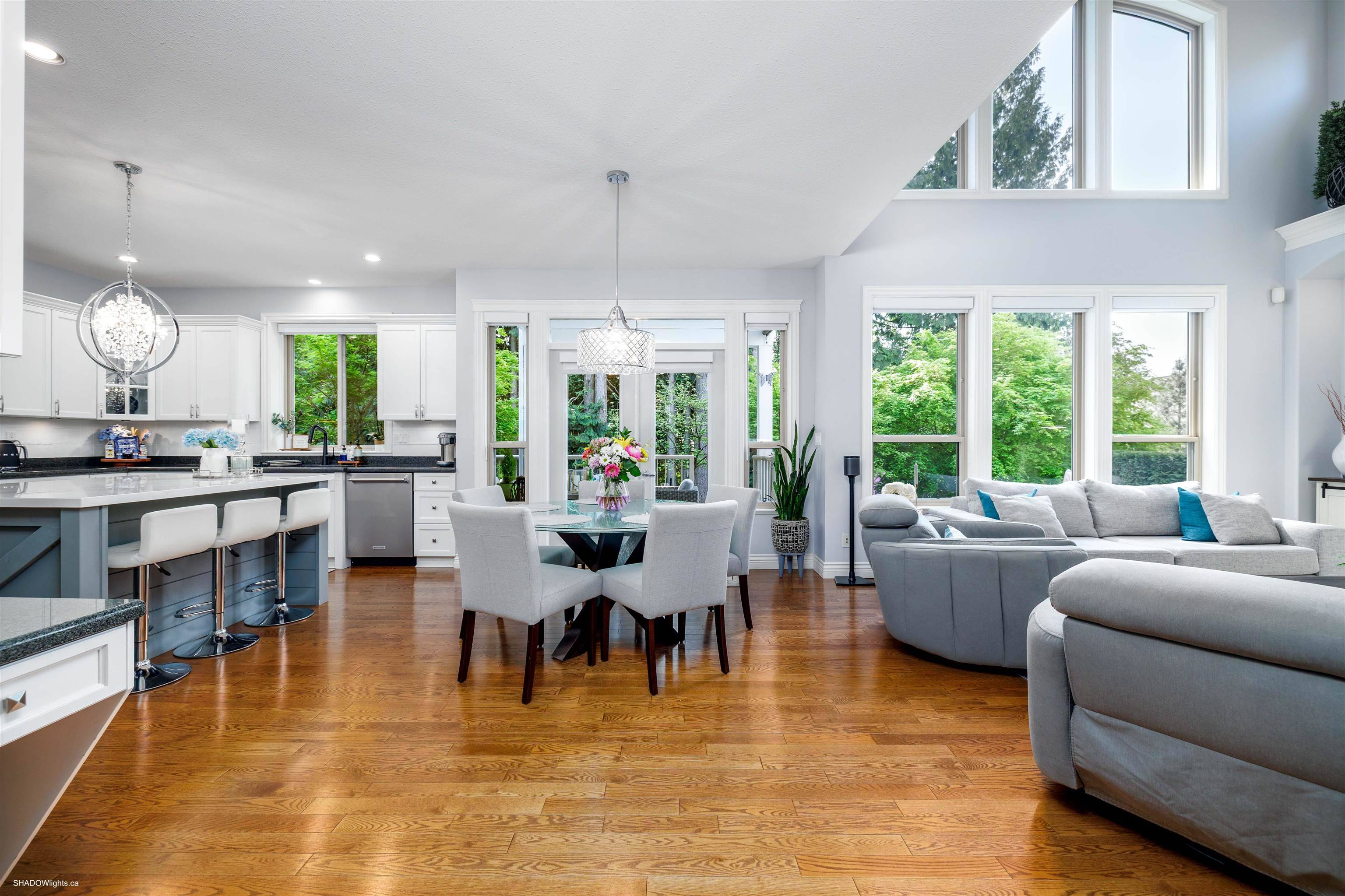 12070 59 AVE Surrey, BC V3X 3L3