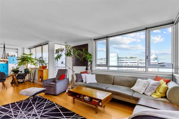 1850 Comox ST Vancouver, BC V6G 1R3