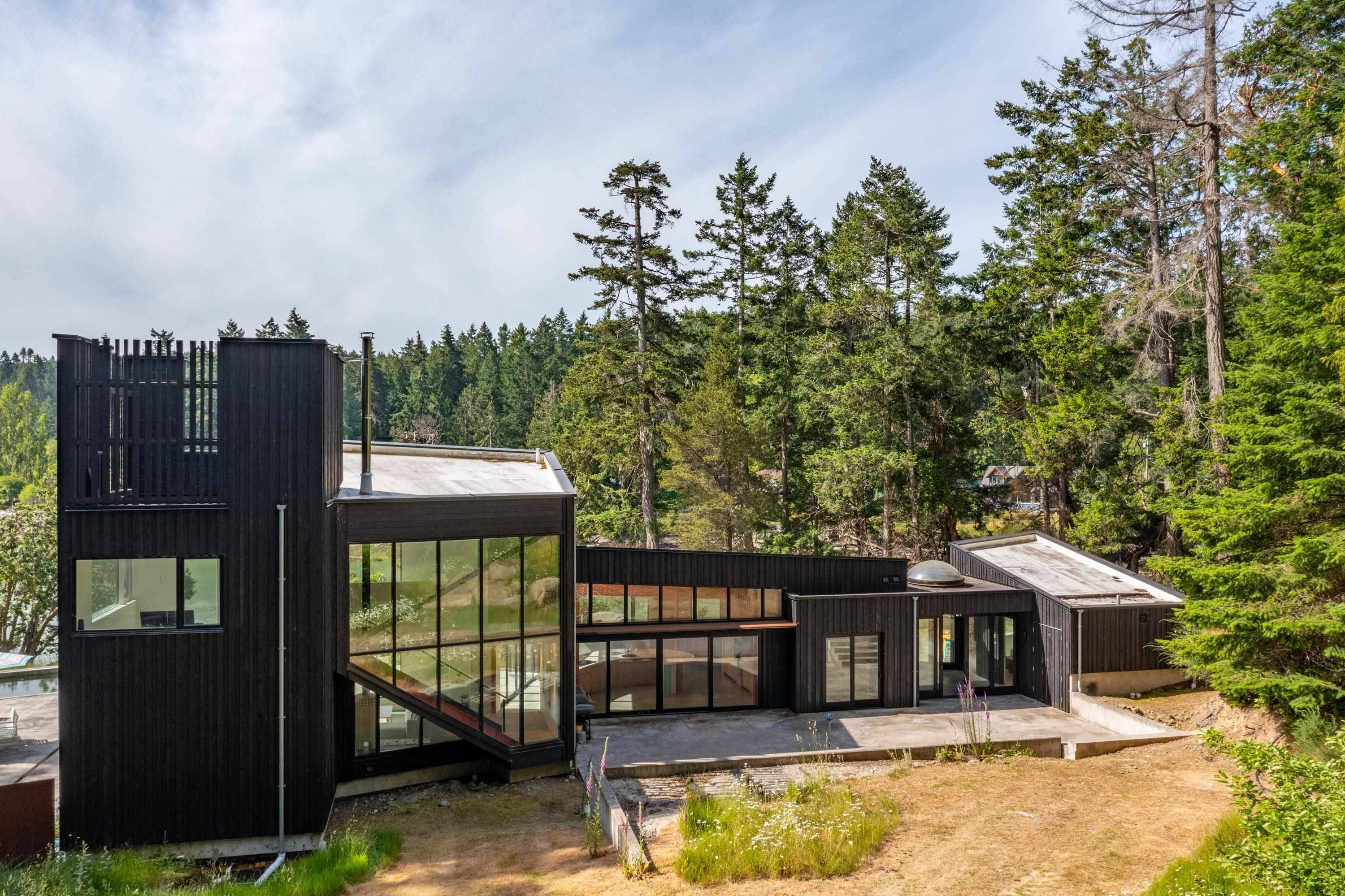 108 Twiss RD Galiano Island, BC V0N 1P0