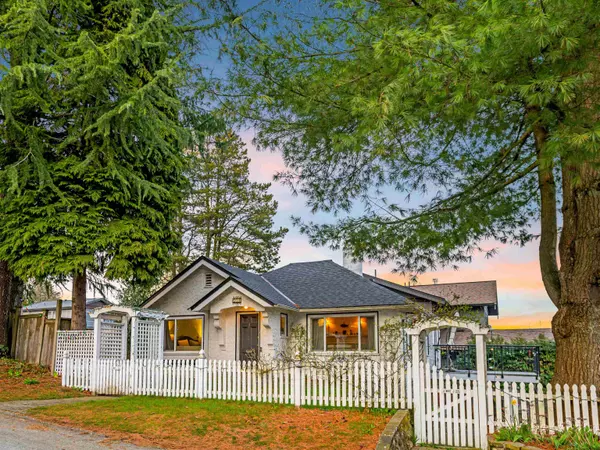 550 Sutherland AVE, North Vancouver, BC V7L 3Z3
