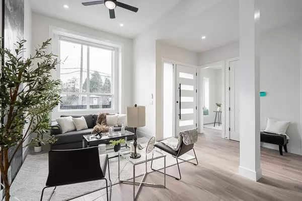 Burnaby, BC V3N 4K6,7880 15th ST