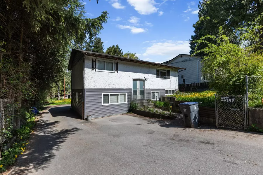 12347 103a AVE, Surrey, BC V3V 3H1