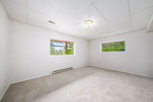 9338 Clay ST Mission, BC V4S 1G2