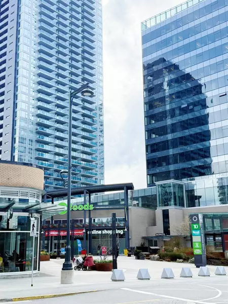 13745 George Junction #1703, Surrey, BC V3T 0V8
