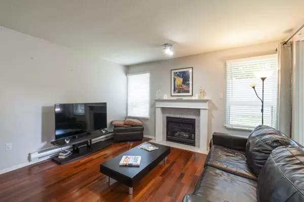 Surrey, BC V3R 0W2,9650 148th ST #109