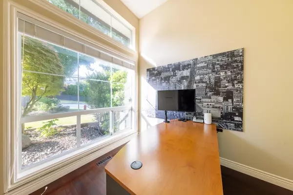 Coquitlam, BC V3E 3C5,3066 Tanager CT
