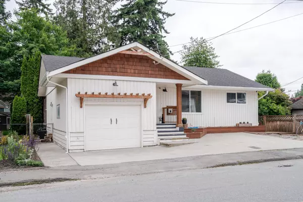 Abbotsford, BC V2S 2S5,33986 Walnut AVE