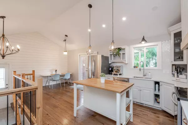 33986 Walnut AVE, Abbotsford, BC V2S 2S5