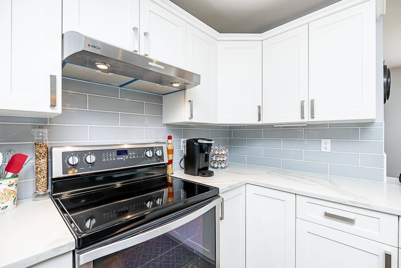 6069 169 ST Surrey, BC V3S 8X5
