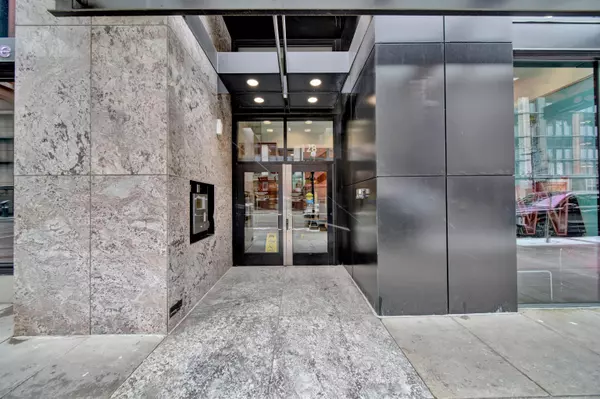 Vancouver, BC V6B 0E6,128 W Cordova ST #502