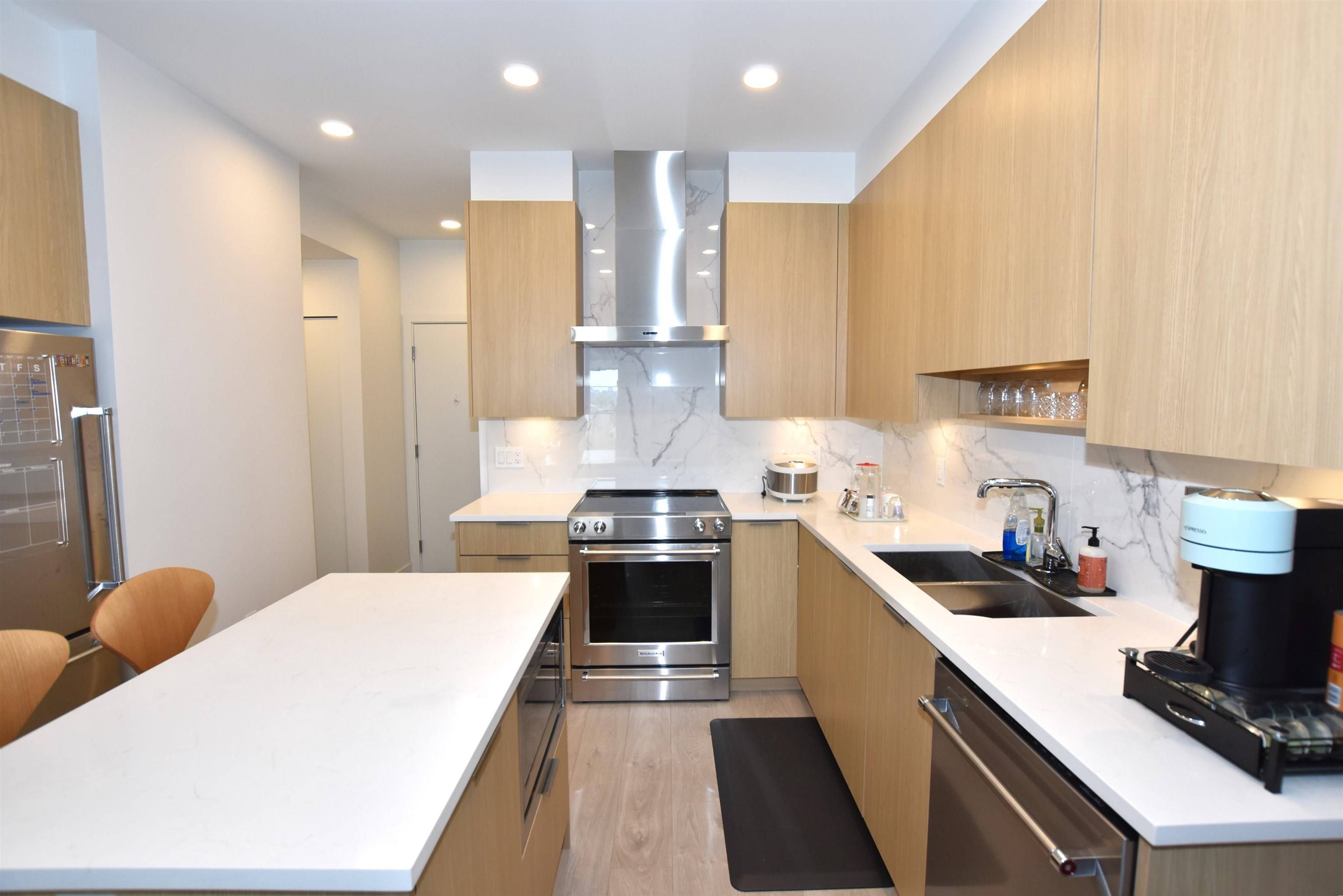 7123 11th AVE #202 Burnaby, BC V3N 0J6