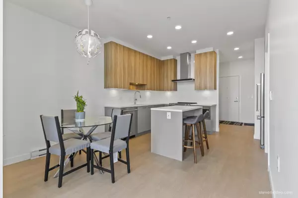 Burnaby, BC V3N 0H9,7599 15th ST #607