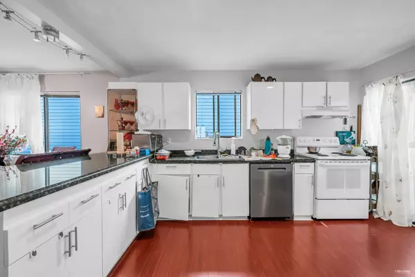 Coquitlam, BC V3C 4W7,1112 Hansard CRES