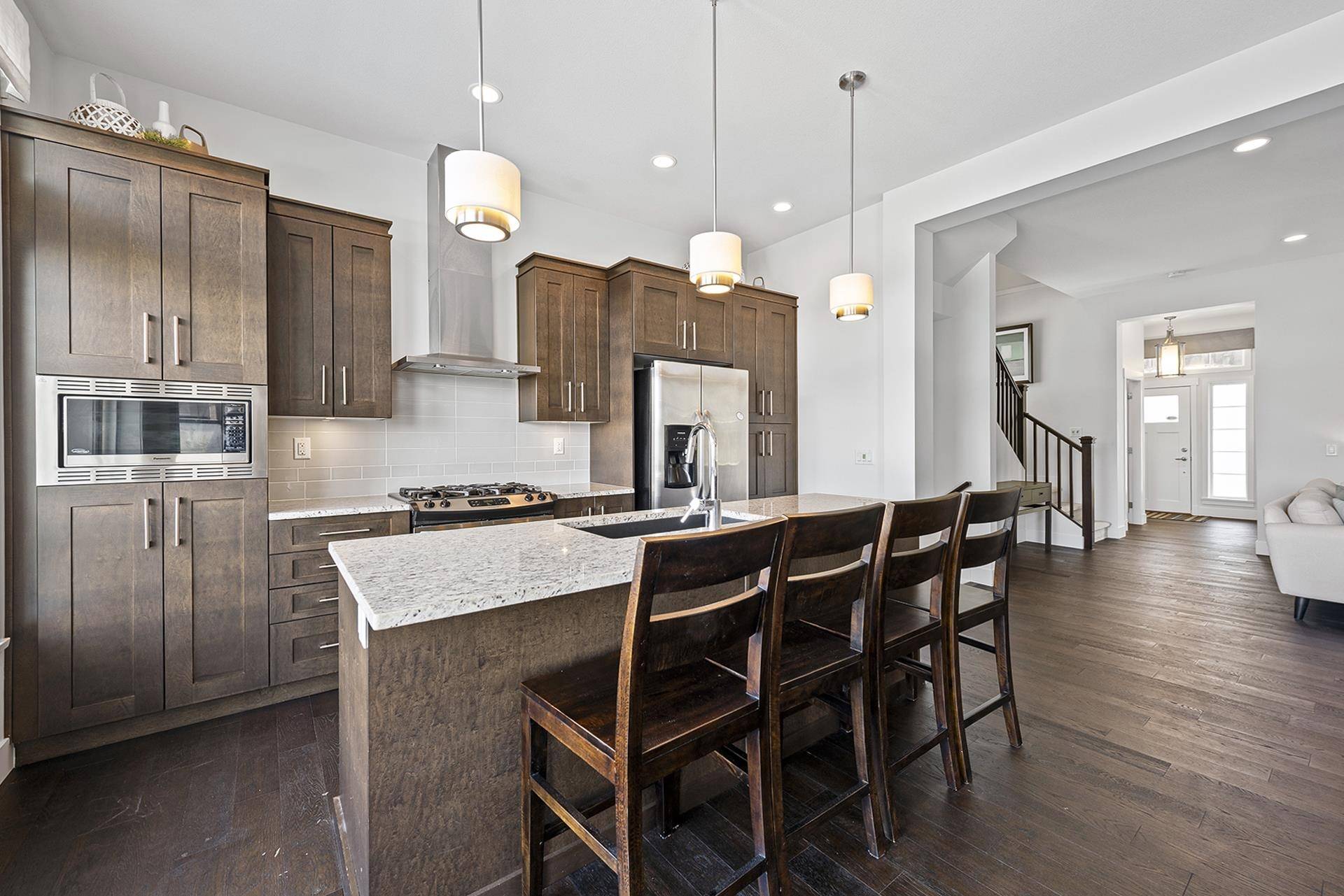 15883 29a AVE Surrey, BC V3S 0E5