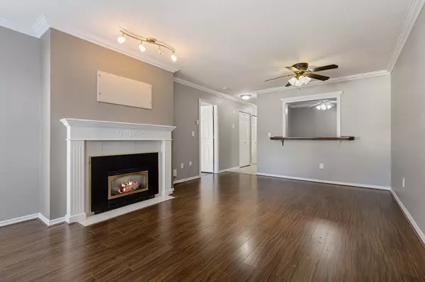 Mission, BC V2V 6T8,33165 2nd AVE #417