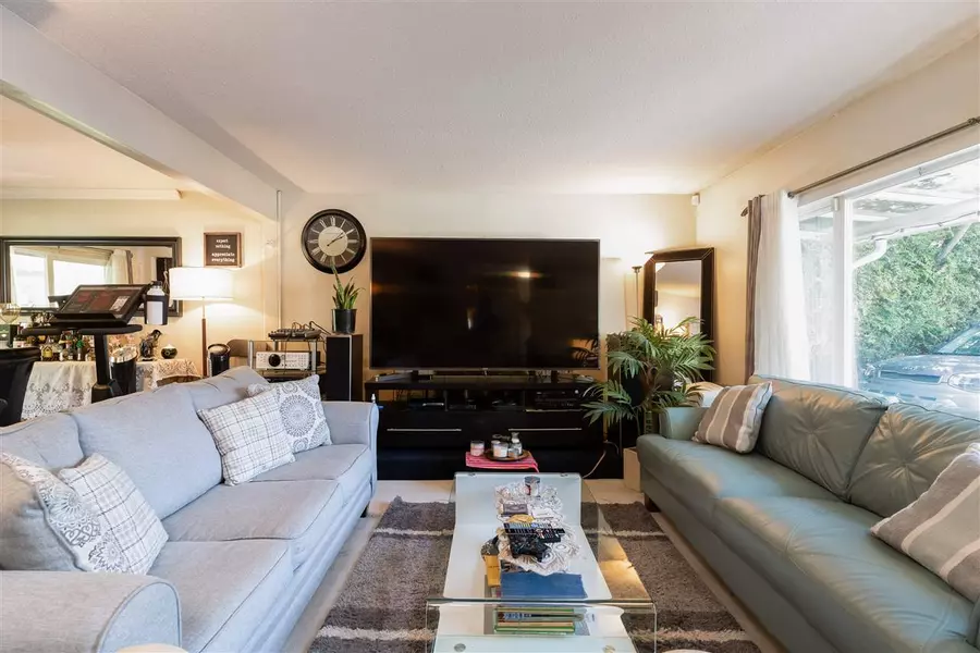 7760 No. 1 RD, Richmond, BC V7C 1T6