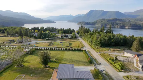 Sechelt, BC V7Z 0L1,6315 Rimrock RD