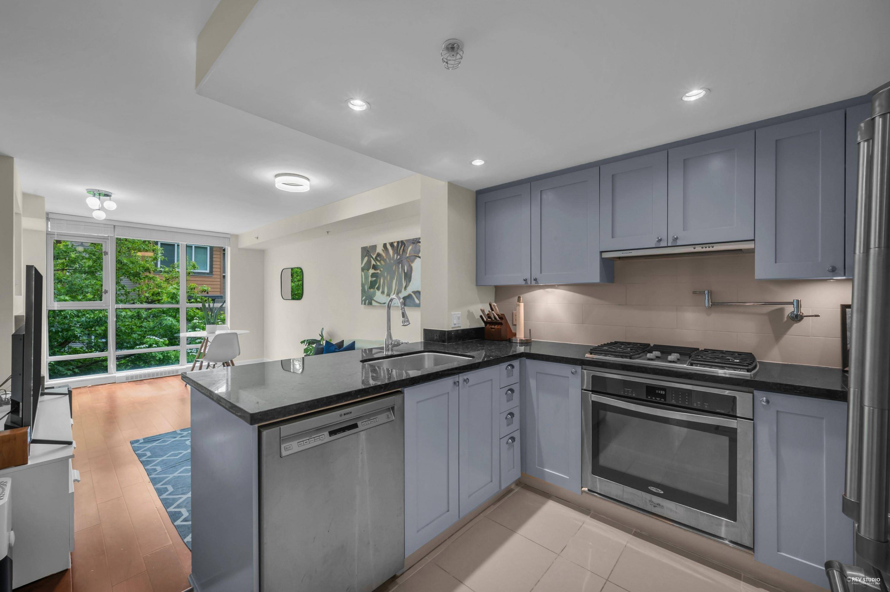 9373 Hemlock DR #209 Richmond, BC V6Y 0A9
