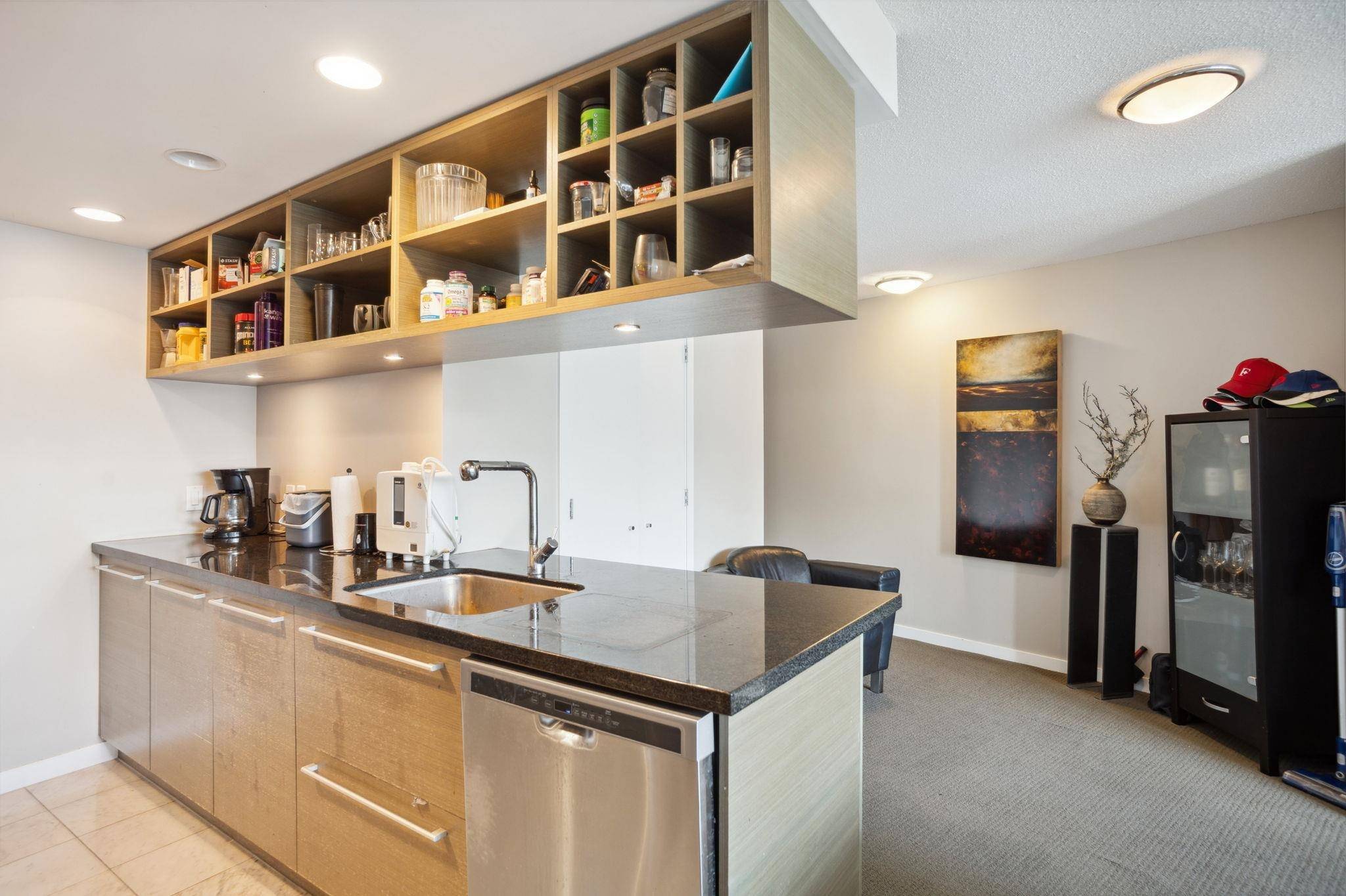 833 Seymour ST #714 Vancouver, BC V6B 0G4