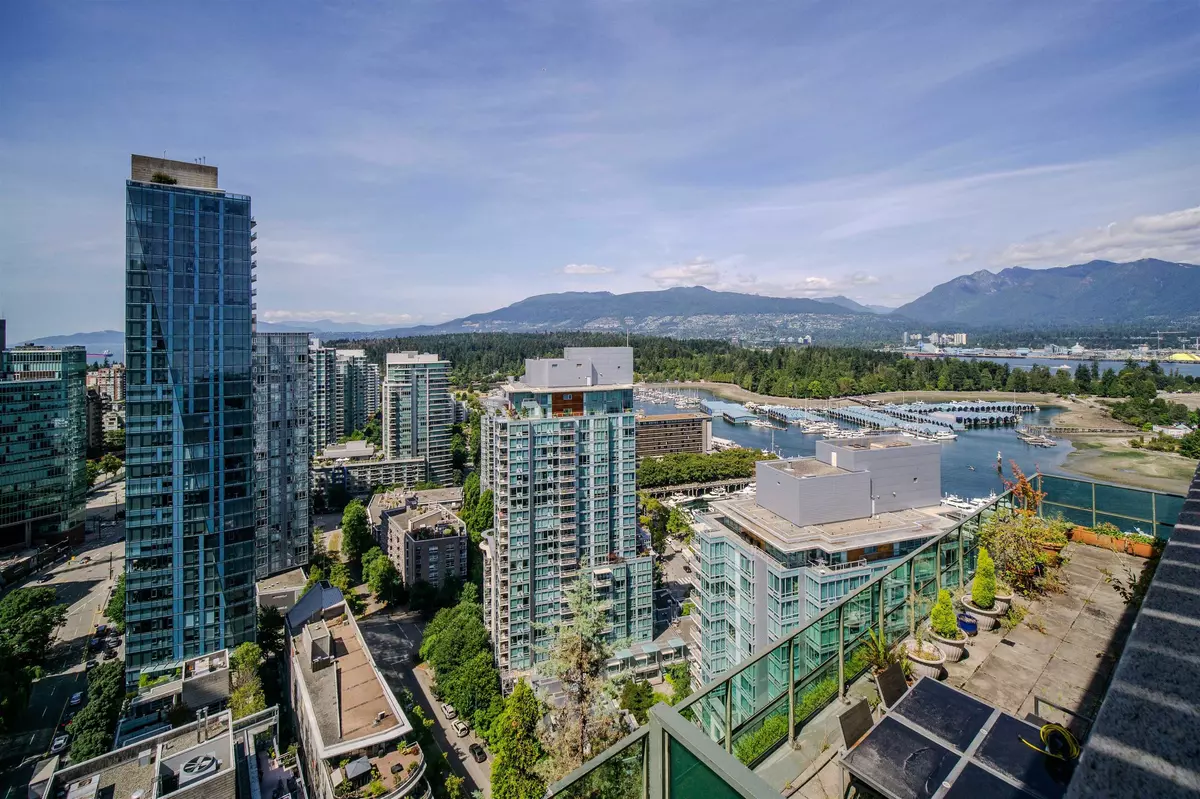 Vancouver, BC V6G 3E3,588 Broughton ST #302