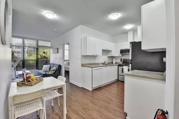 Vancouver, BC V6Z 1M5,1249 Granville ST #204