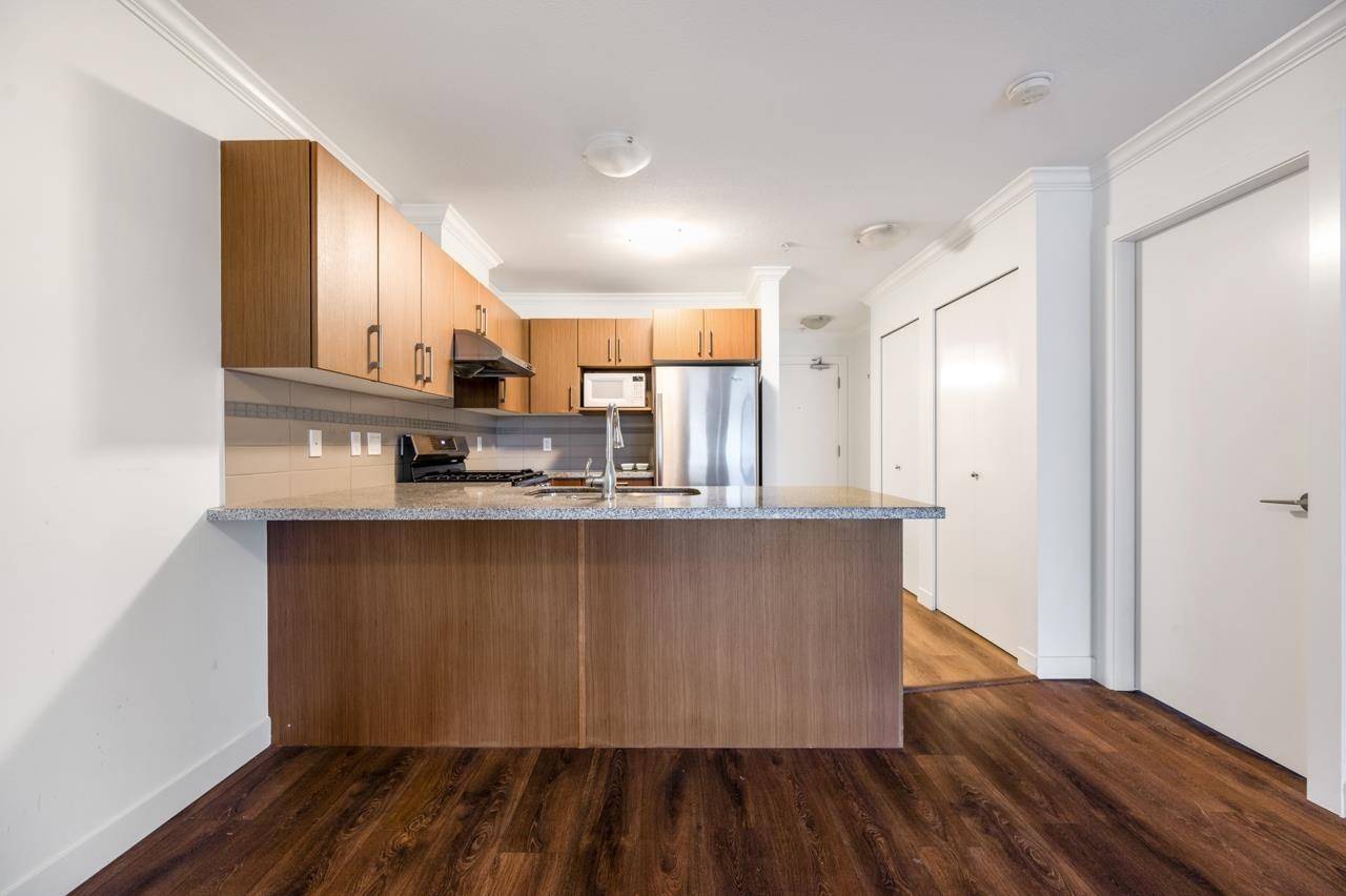 6828 Eckersley RD #332 Richmond, BC V6Y 0E8