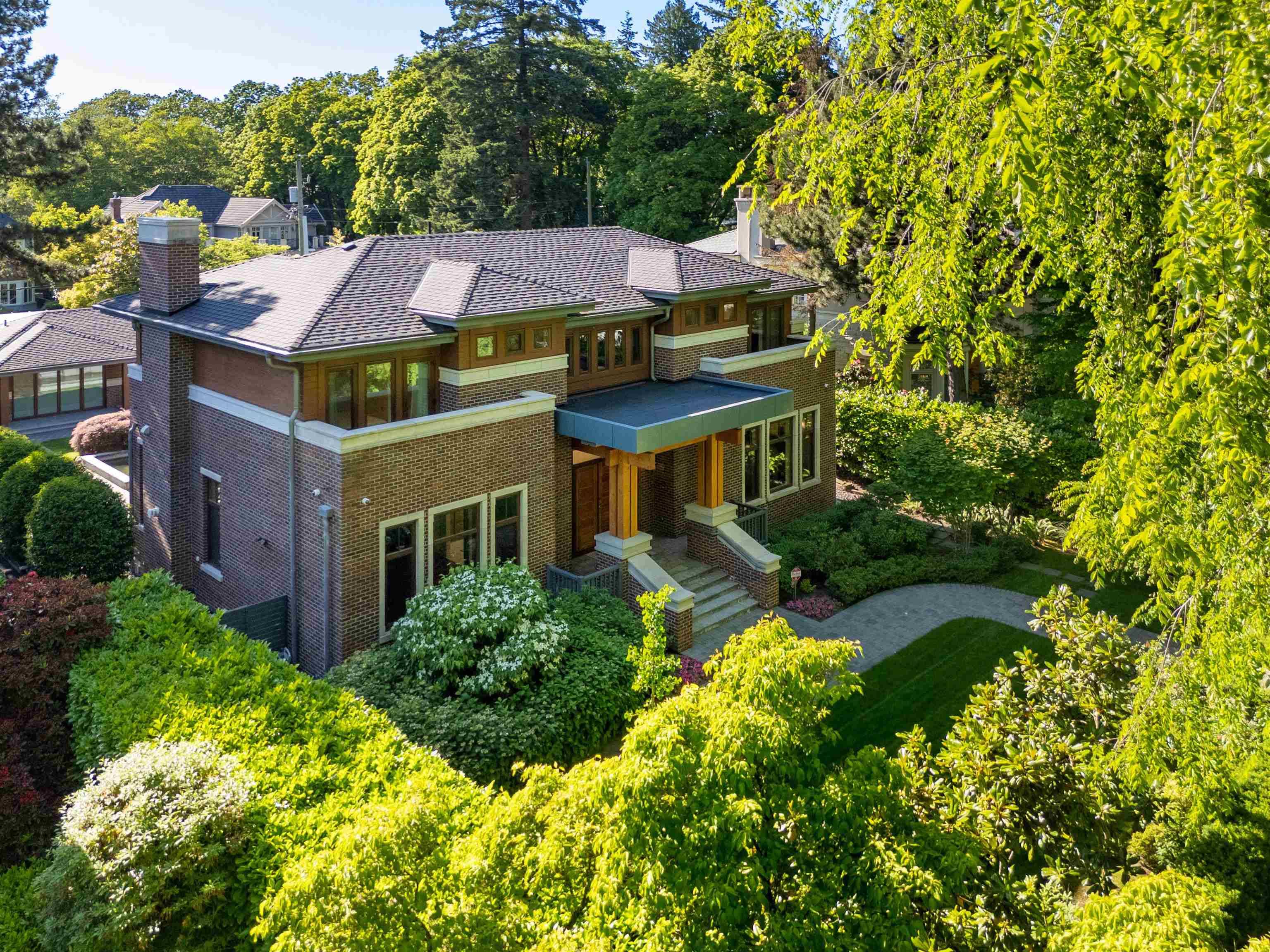 Vancouver, BC V6M 3H4,5937 Churchill ST