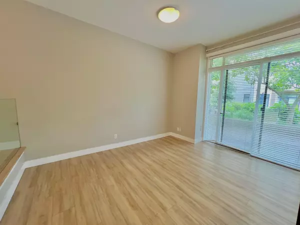 Vancouver, BC V6S 0A9,5879 Gray AVE #23