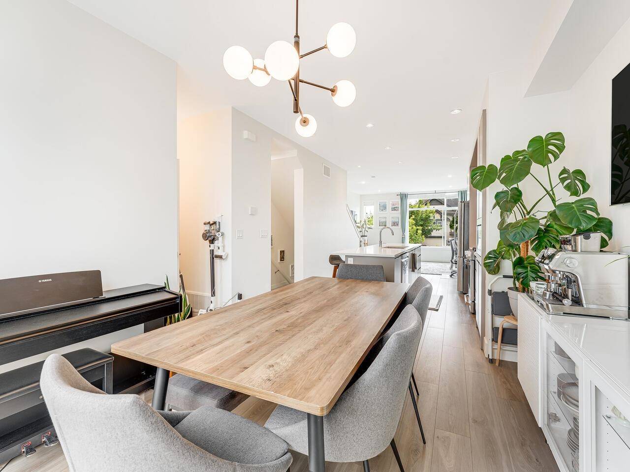 2328 167a ST #30 Surrey, BC V3Z 1H2