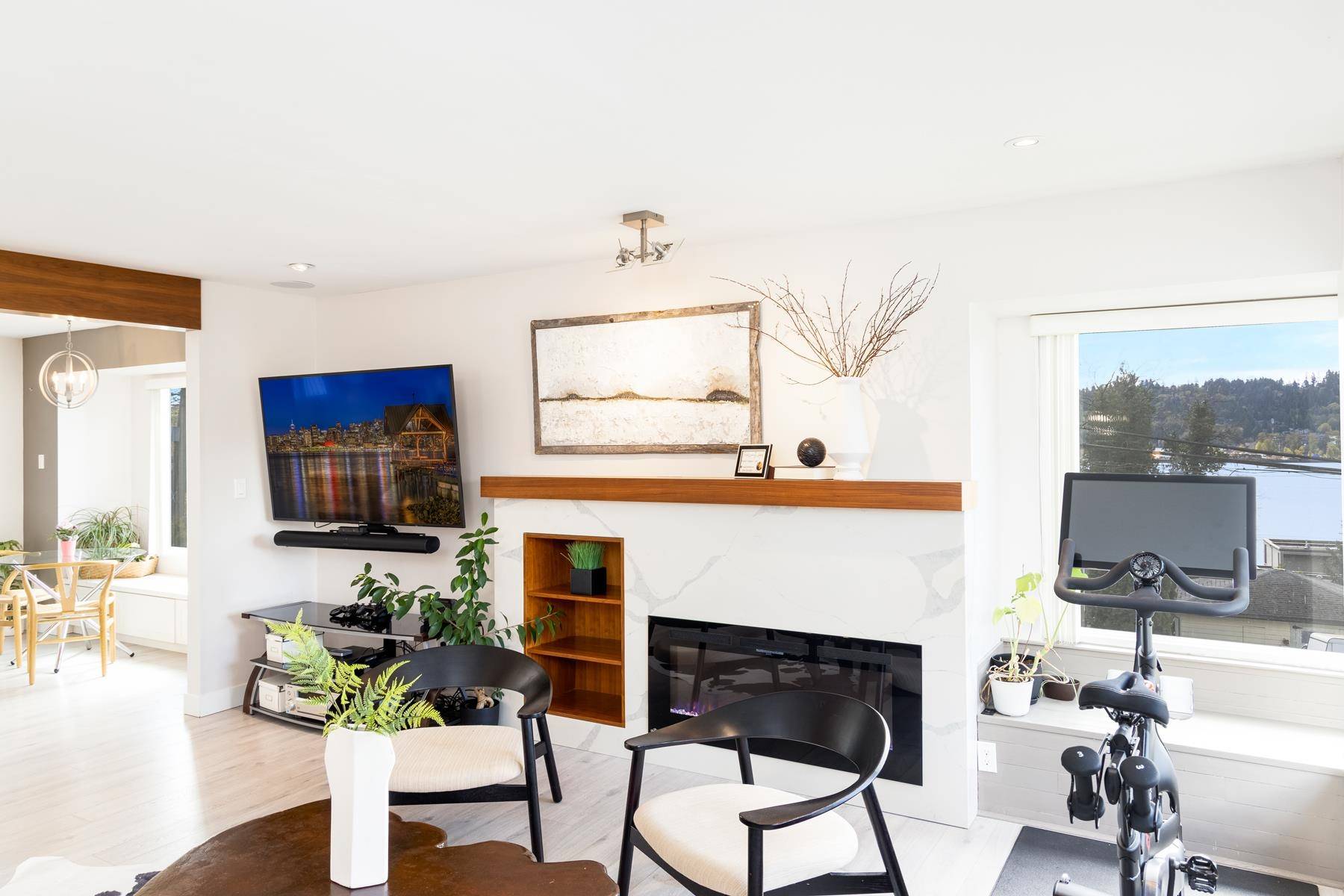 2 Walton WAY, Port Moody, BC V3H 3P3