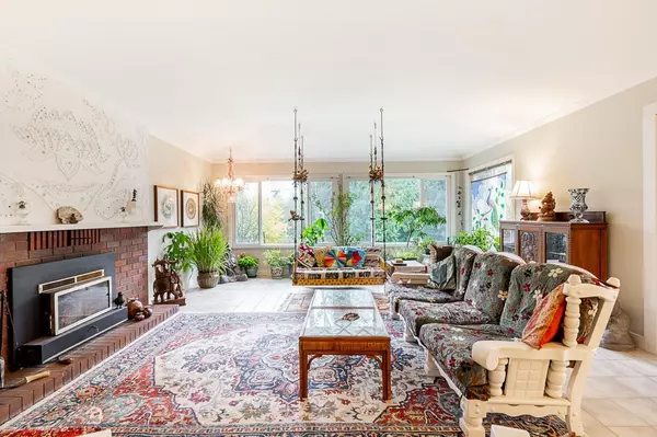 Surrey, BC V3Z 9S9,19506 3a AVE