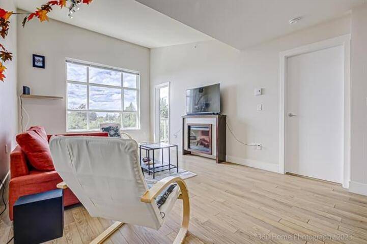 7445 120 ST #403 Delta, BC V4C 0B3