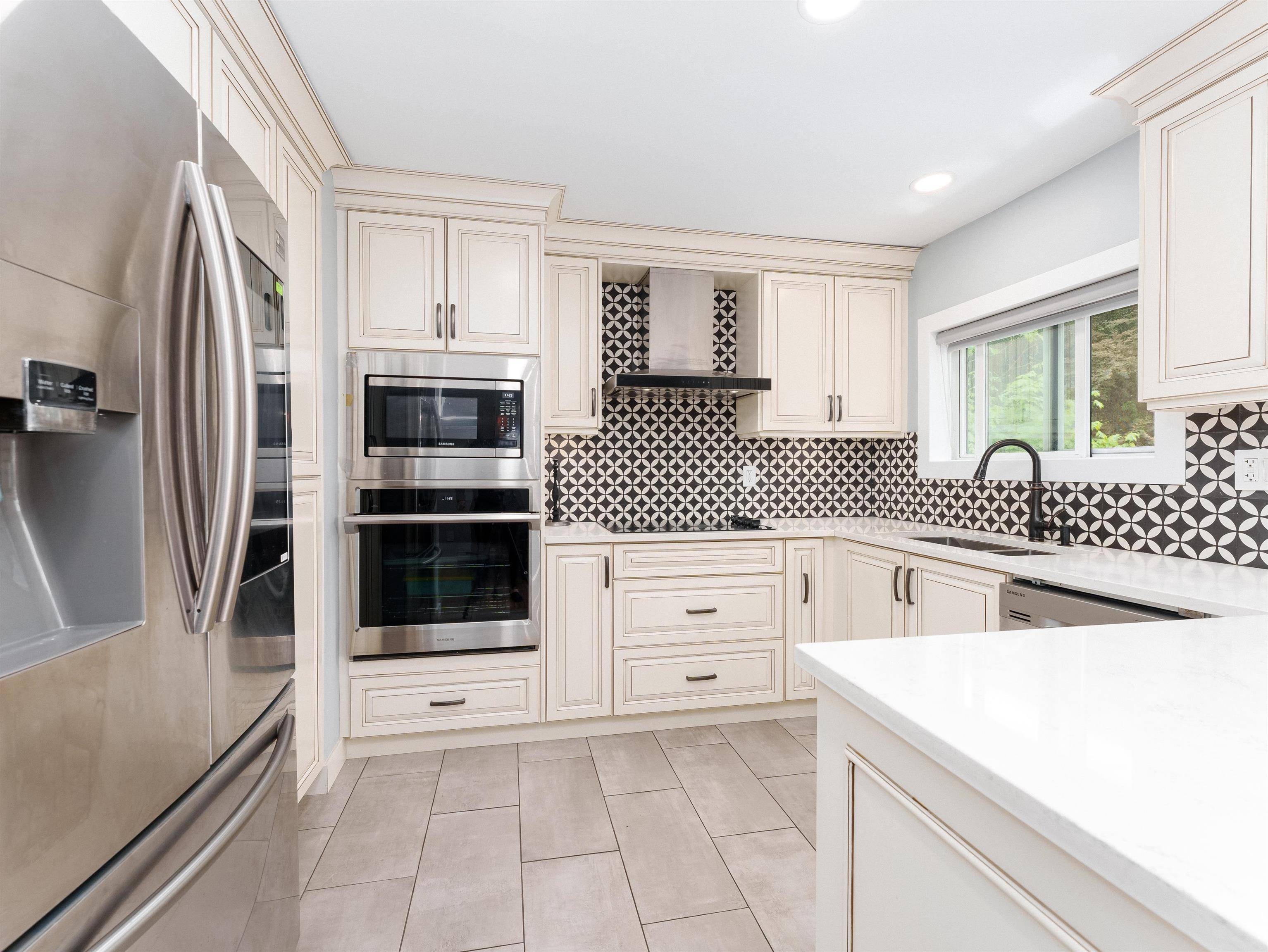 Burnaby, BC V5J 4Y5,8626 Gilley AVE