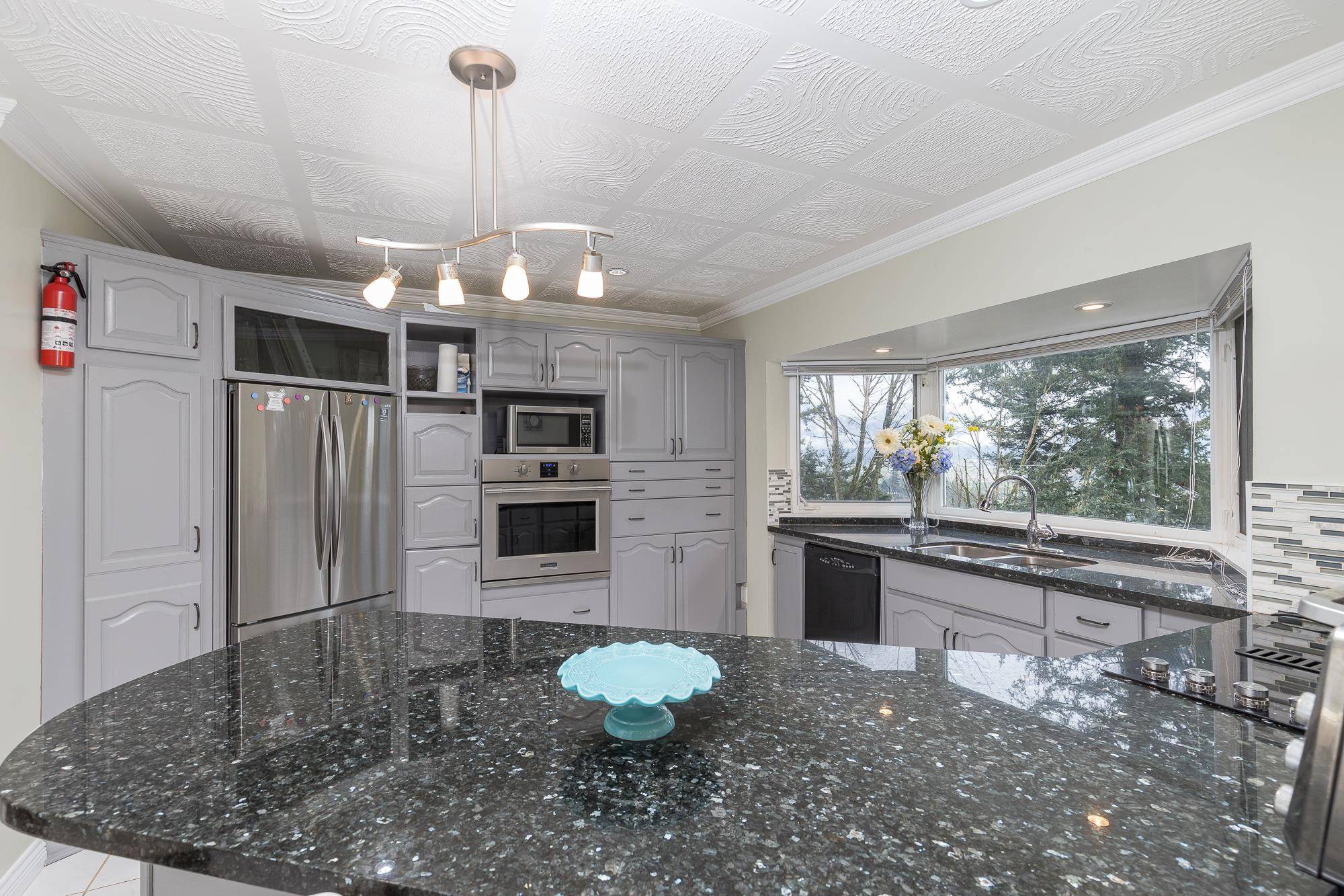 2055 Lion CT Abbotsford, BC V3G 1G3