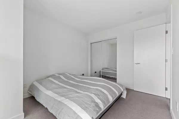 5470 Ormidale ST #807 Vancouver, BC V5R 0G6