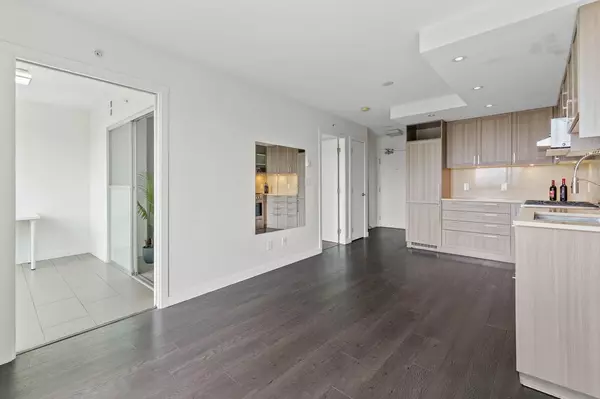 5470 Ormidale ST #807 Vancouver, BC V5R 0G6