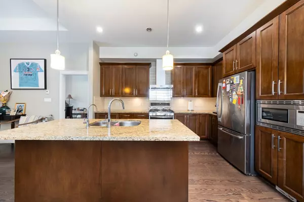 Delta, BC V4M 0A7,4988 Willow Springs AVE